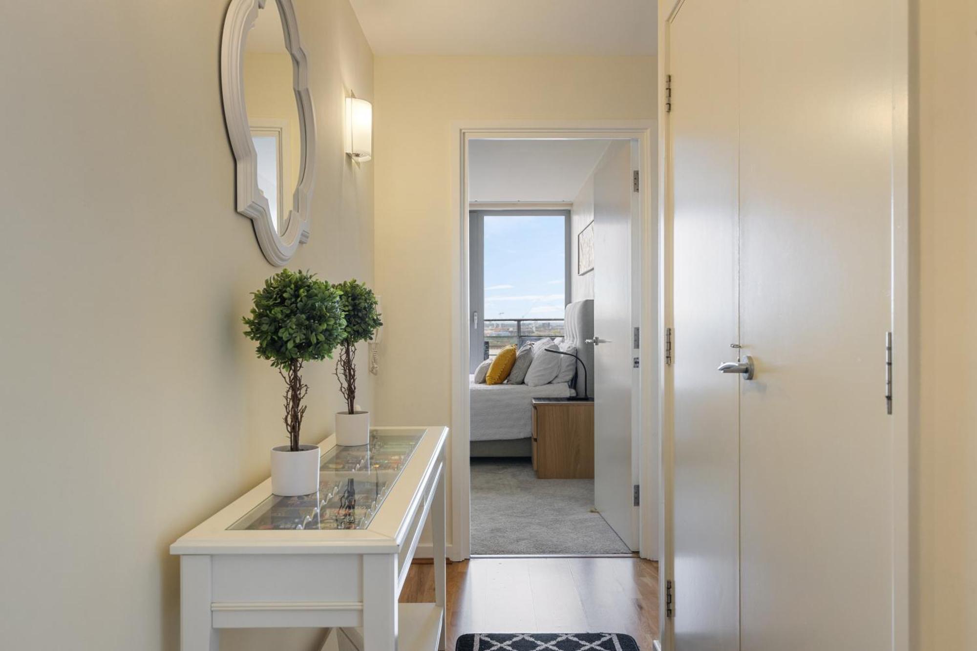 Stratford Skyview Apartment London Ngoại thất bức ảnh