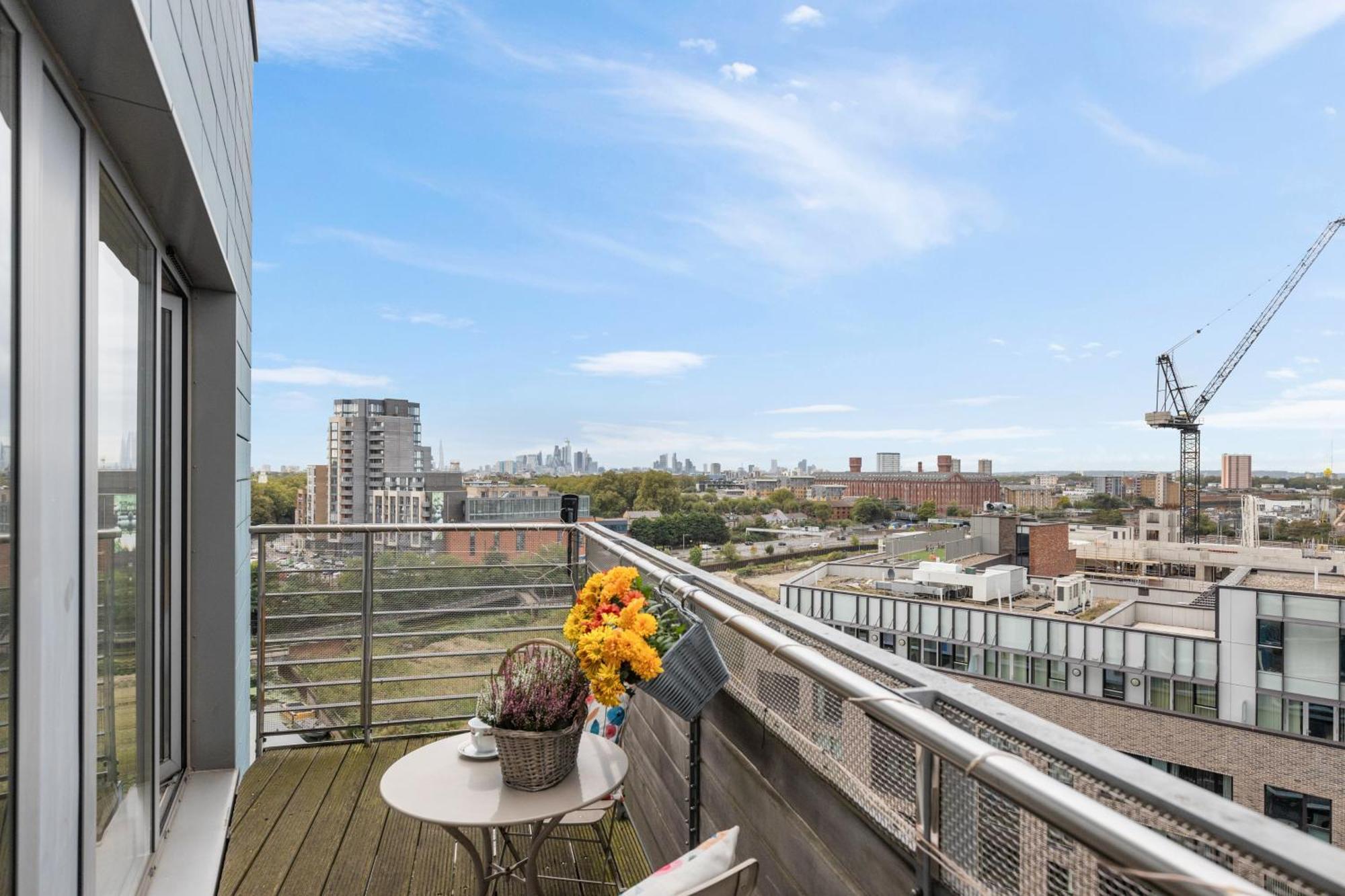 Stratford Skyview Apartment London Ngoại thất bức ảnh