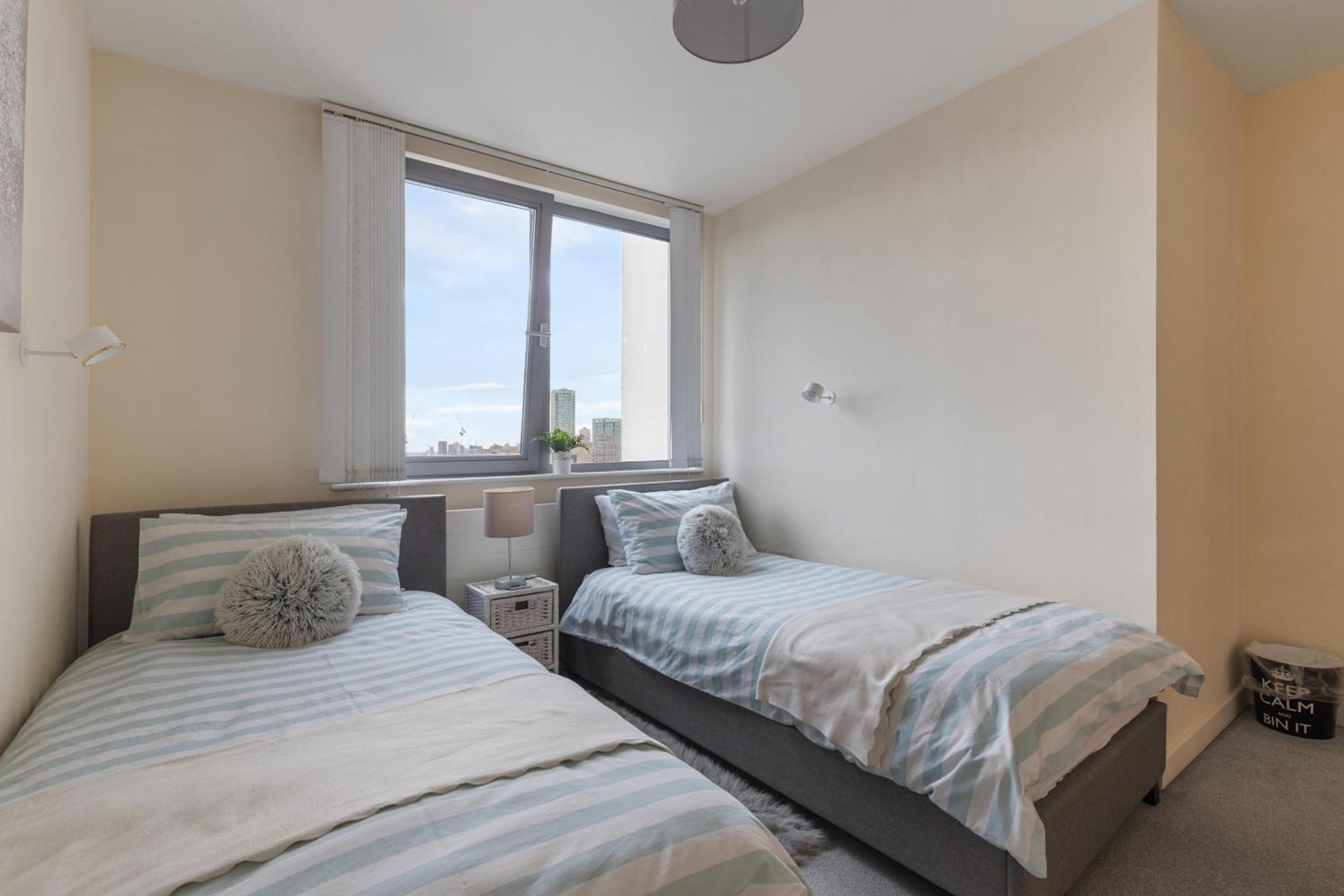 Stratford Skyview Apartment London Ngoại thất bức ảnh